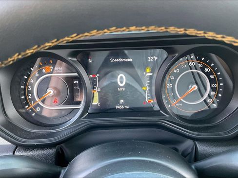 Certified 2024 Jeep Wrangler Sahara image 18