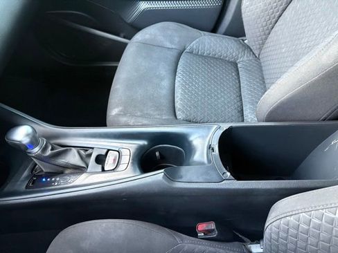 Used 2021 Toyota C-HR LE image 23