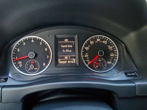 Used 2015 Volkswagen Tiguan S FWD image 32