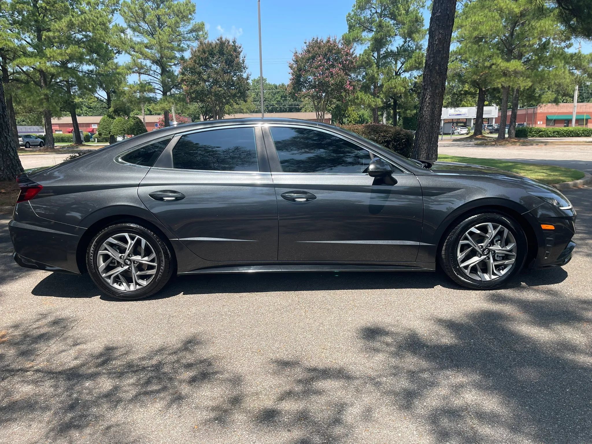 Used 2022 Hyundai Sonata SEL w/ Cargo Package FWD image 6