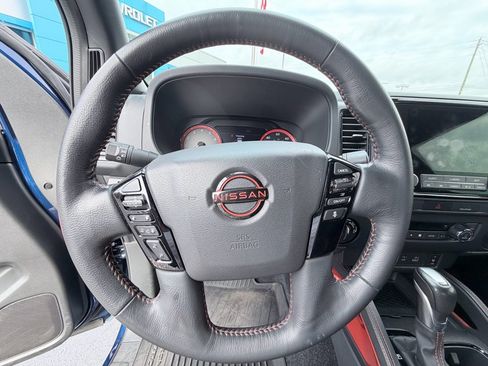 Used 2022 Nissan Frontier PRO-4X image 13