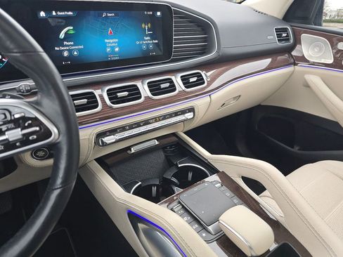 Used 2023 Mercedes-Benz GLE 450 4MATIC image 32