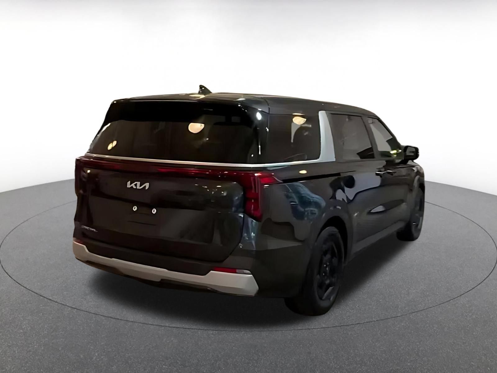 Used 2026 Kia Carnival FWD image 13