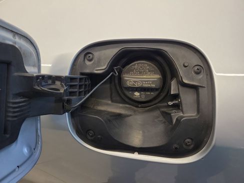 Used 2018 Lexus LC 500 Coupe w/ Performance Package image 32