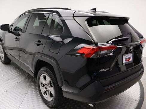 Used 2023 Toyota RAV4 XLE w/ Convenience Package image 11