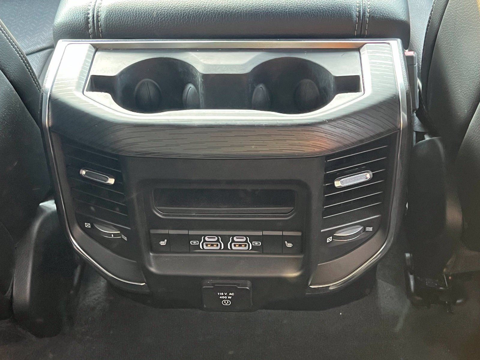 Used 2024 RAM 1500 Laramie AWD/4WD image 23