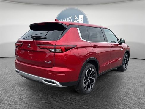 New 2025 Mitsubishi Outlander SE image 6