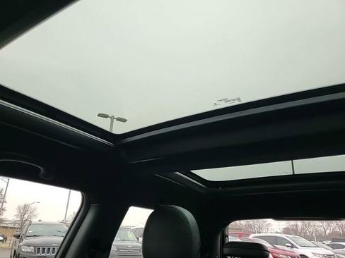 Used 2022 MINI Cooper SE image 24