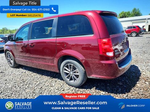Used 2017 Dodge Grand Caravan SXT w/ Rear Park Assist Package FWD image 3