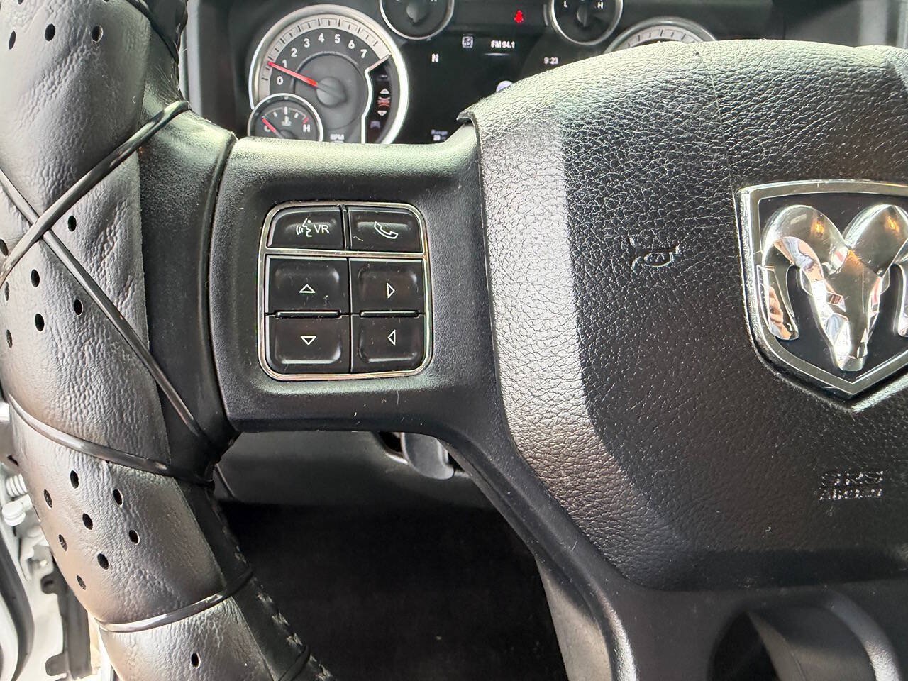 Used 2015 RAM 1500 Lone Star RWD image 29