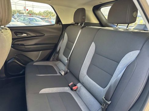 Used 2025 Chevrolet TrailBlazer LT image 16