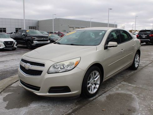 Used 2013 Chevrolet Malibu LT w/ Power Convenience Package image 3