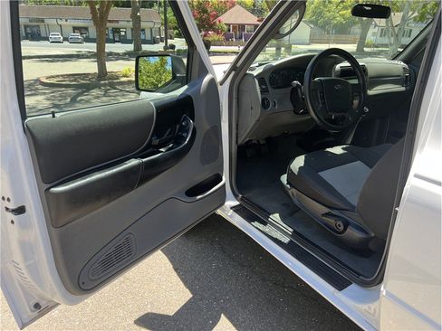 Used 2011 Ford Ranger XLT RWD image 10
