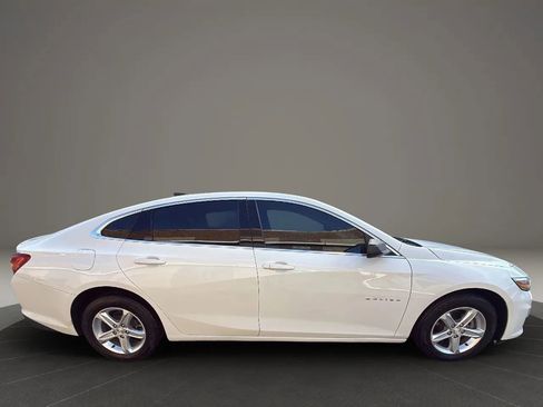 Used 2020 Chevrolet Malibu LS image 4
