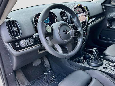 Used 2024 MINI Cooper Countryman S w/ Premium Package FWD image 9