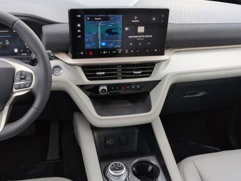 New 2026 Ford Explorer Active w/ Active Comfort Package AWD/4WD image 17