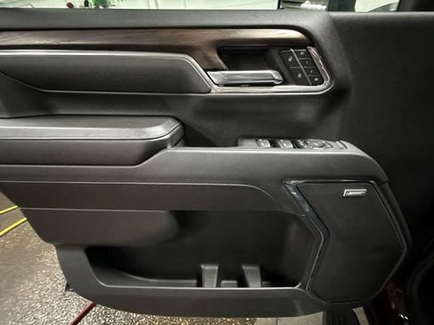 Used 2024 GMC Sierra 3500 SLT w/ SLT Premium Package AWD/4WD image 12