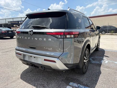 Used 2024 Nissan Pathfinder Platinum AWD/4WD image 3
