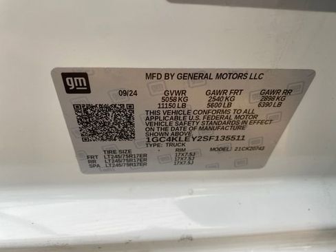 Used 2025 Chevrolet Silverado 2500 W/T AWD/4WD image 41