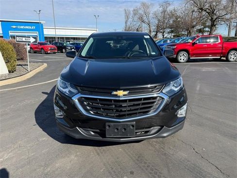 Used 2021 Chevrolet Equinox LT w/ Driver Convenience Package image 10