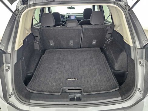 Used 2024 Nissan Rogue S FWD image 14