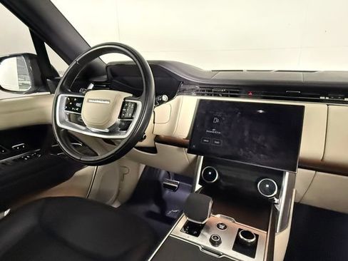 Used 2023 Land Rover Range Rover Long Wheelbase SE AWD/4WD image 17