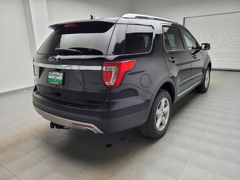 Used 2016 Ford Explorer XLT image 9
