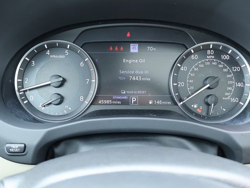 Used 2022 INFINITI QX50 Essential image 12