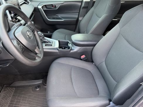 Used 2024 Toyota RAV4 LE FWD image 10