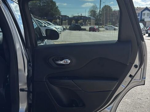 Used 2014 Jeep Cherokee Latitude image 39