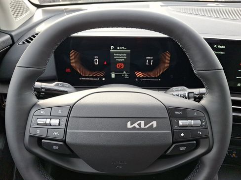 New 2026 Kia Sportage LX image 14