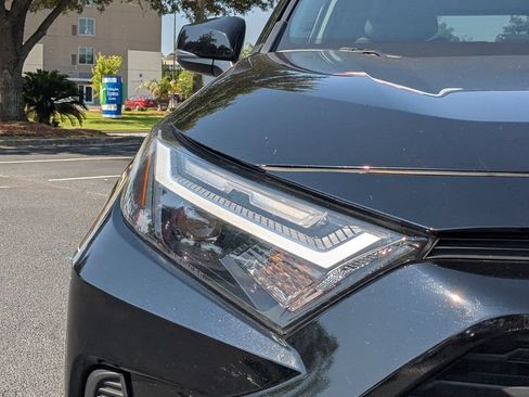 Used 2024 Toyota RAV4 XLE AWD/4WD image 11