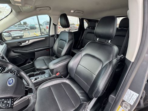 Used 2022 Ford Escape SEL FWD image 21