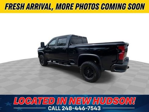 Used 2025 Chevrolet Silverado 2500 ZR2 w/ Technology Package AWD/4WD image 8