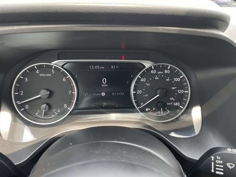 Used 2024 Nissan Rogue S AWD/4WD image 34