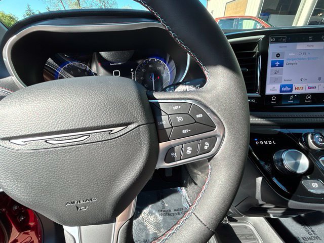 New 2027 Chrysler Pacifica Select FWD image 27