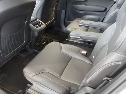 New 2026 Volvo XC90 B6 Ultra image 16