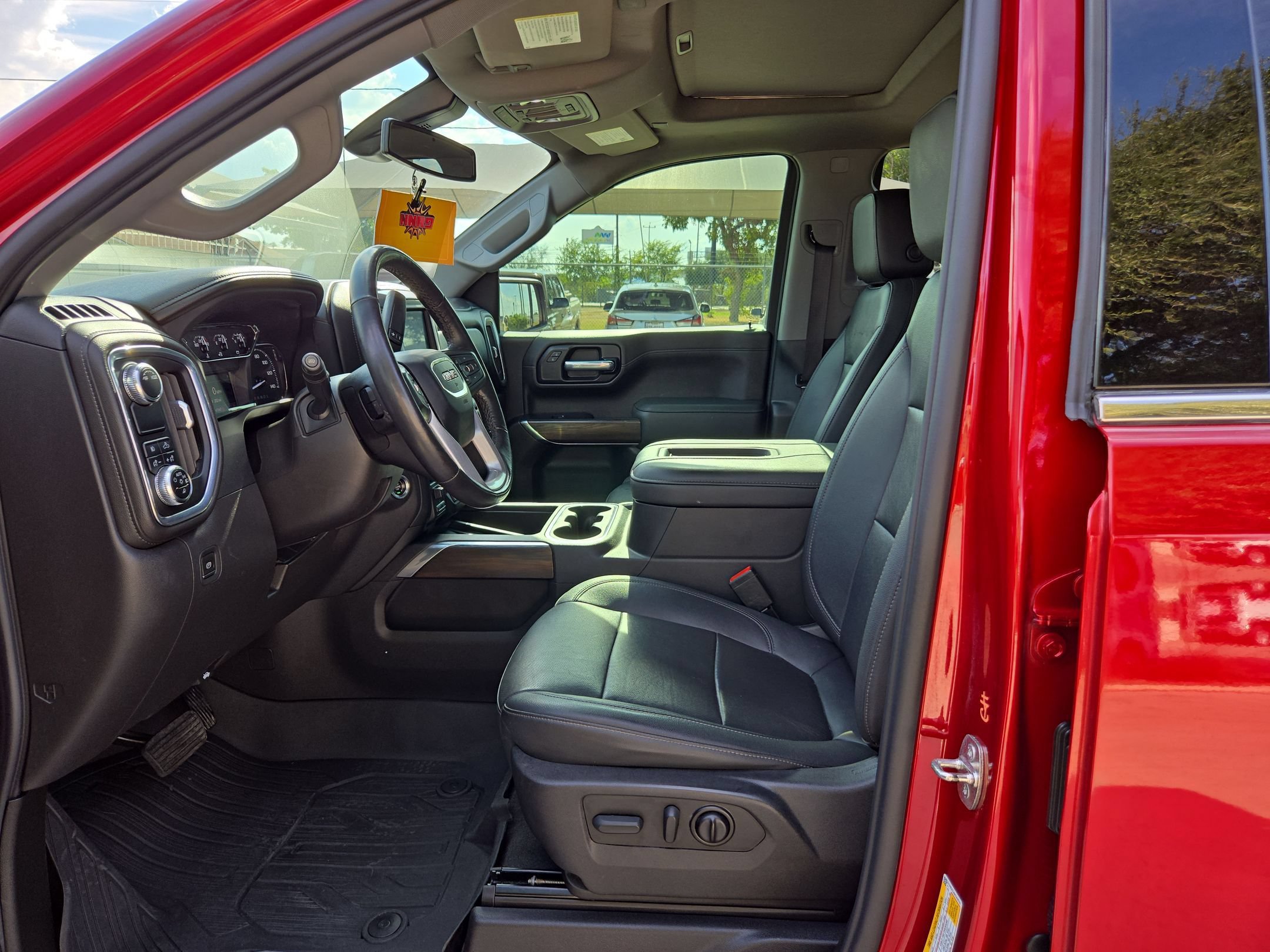 Certified 2022 GMC Sierra 1500 SLT RWD image 9
