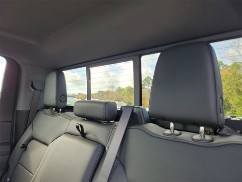 New 2025 GMC Sierra 3500 SLT w/ SLT Premium Package image 14