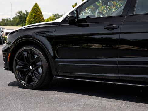 New 2026 Bentley Bentayga Speed AWD/4WD image 4