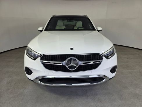 Used 2024 Mercedes-Benz GLC 300 image 2
