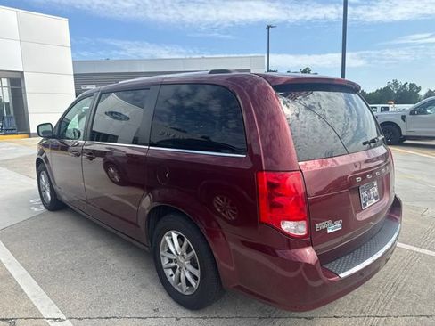 Used 2018 Dodge Grand Caravan SXT FWD image 13