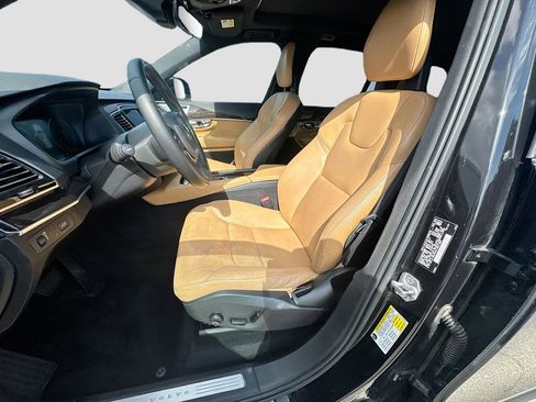 Used 2017 Volvo XC90 T6 Momentum w/ Vision Package AWD/4WD image 27