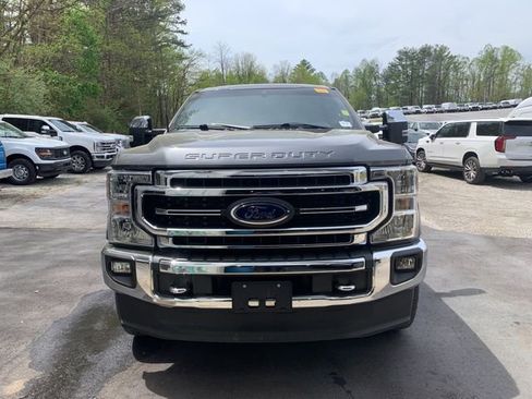 Used 2022 Ford F350 Lariat w/ Chrome Package image 3