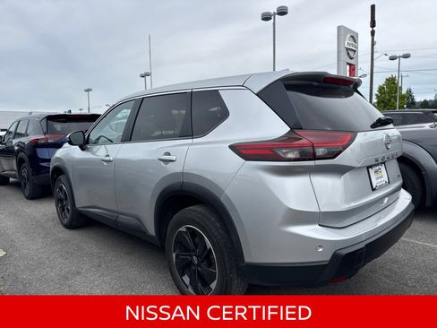 Certified 2025 Nissan Rogue SV AWD/4WD image 10