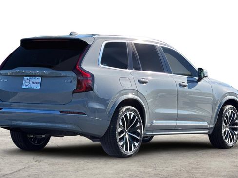 New 2026 Volvo XC90 B5 Plus w/ Protection Package Premier AWD/4WD image 3