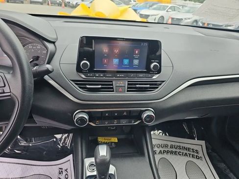 Used 2023 Nissan Altima 2.5 S image 12