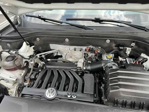 Used 2018 Volkswagen Atlas SE w/ R-Line Package image 25