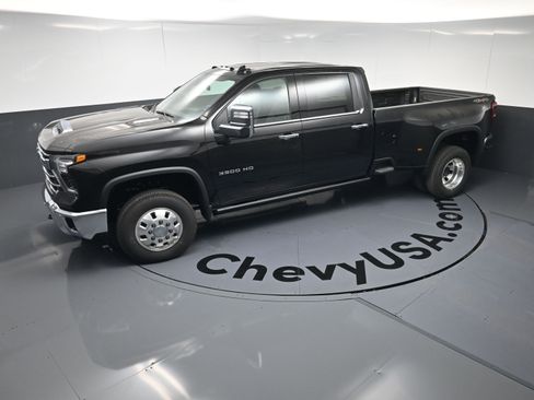 New 2026 Chevrolet Silverado 3500 LTZ w/ LTZ Plus Package image 31