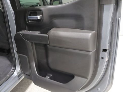 Used 2021 Chevrolet Silverado 1500 Custom Trail Boss AWD/4WD image 20